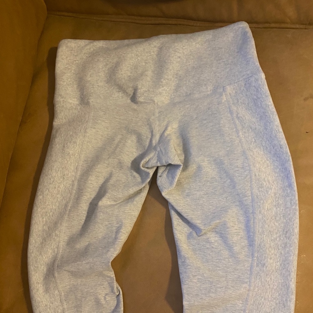 Lululemon leggings sweatpants womens size 4